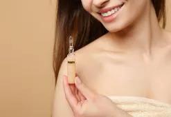 Un compendiu de cunoștințe: fiole pentru păr - ce sunt, când să le folosiți și pe care să le alegeți?